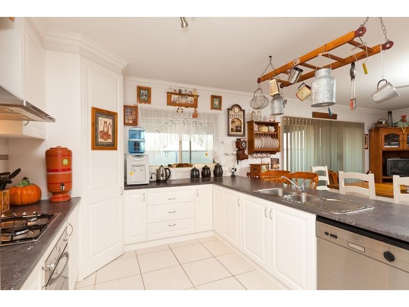 84 Summer Drive, Buronga NSW 2739