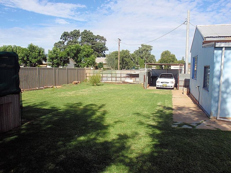 11 Neilpo Street, Dareton NSW 2717