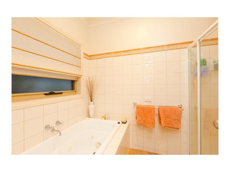 18 Cambridge Terrace, Mildura VIC 3500