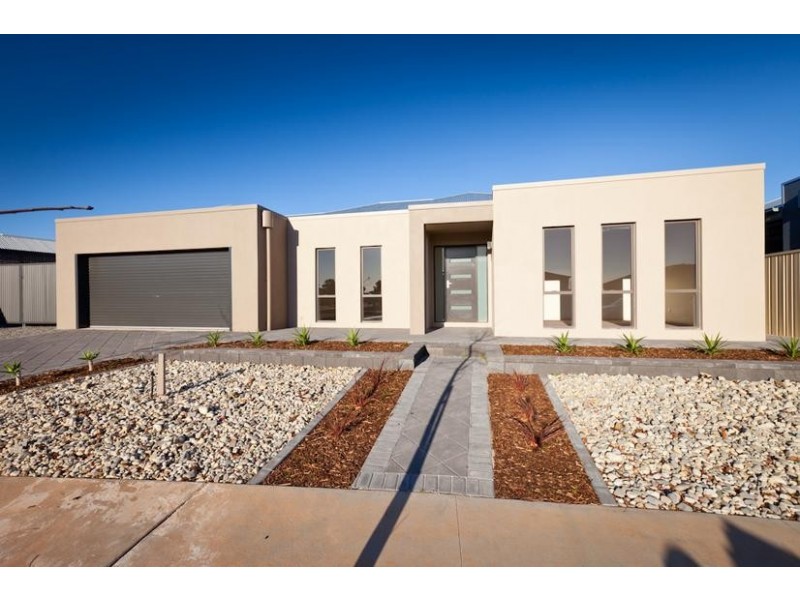 14 Nicholas Avenue, Mildura VIC 3500