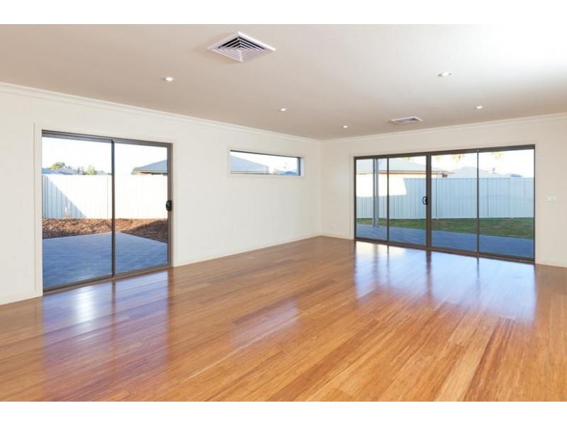 14 Nicholas Avenue, Mildura VIC 3500