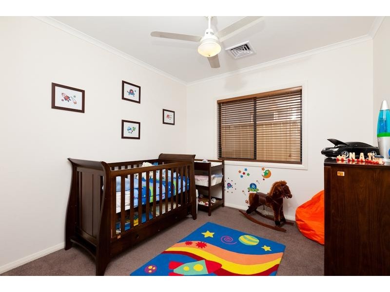 8B Dawn Avenue, Gol Gol NSW 2738