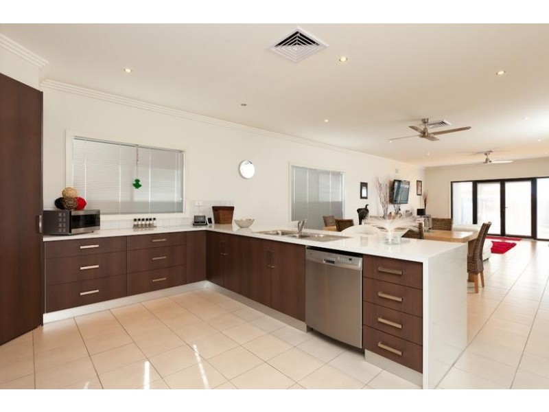 10-12 Melaleuca Street, Buronga NSW 2739