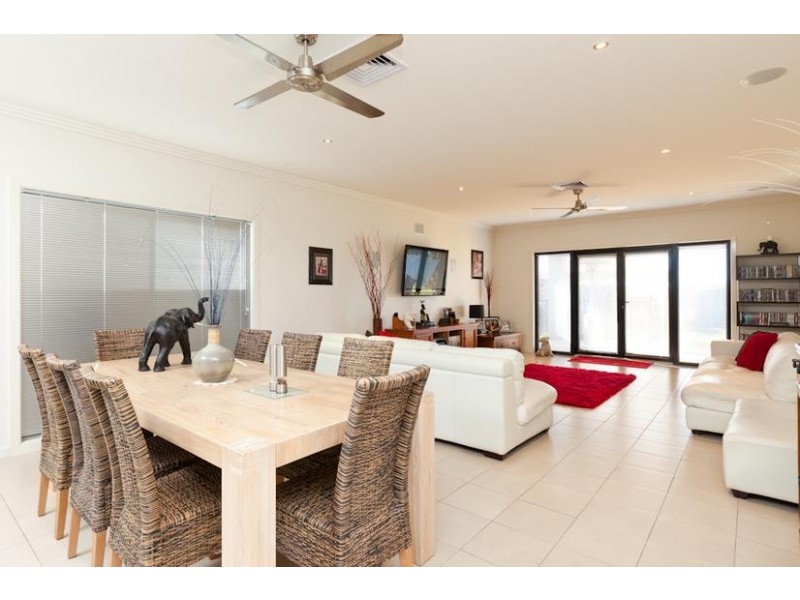 10-12 Melaleuca Street, Buronga NSW 2739