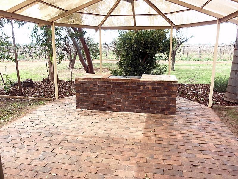 377 Paschendale Avenue, Merbein VIC 3505