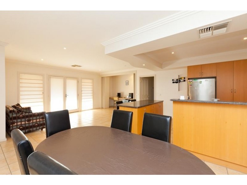 8 Laila Court, Mildura VIC 3500