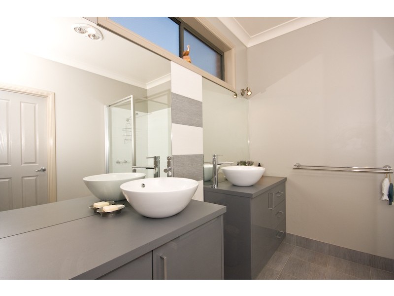 4 Popular Alm Court, Mildura VIC 3500