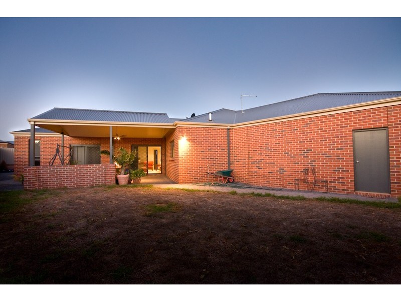 4 Popular Alm Court, Mildura VIC 3500