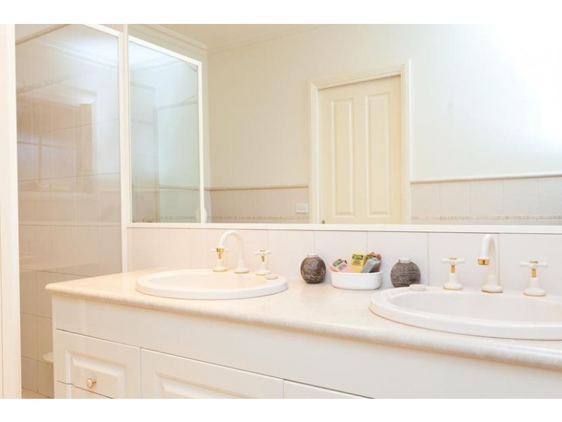 2 Cambridge Terrace, Mildura VIC 3500