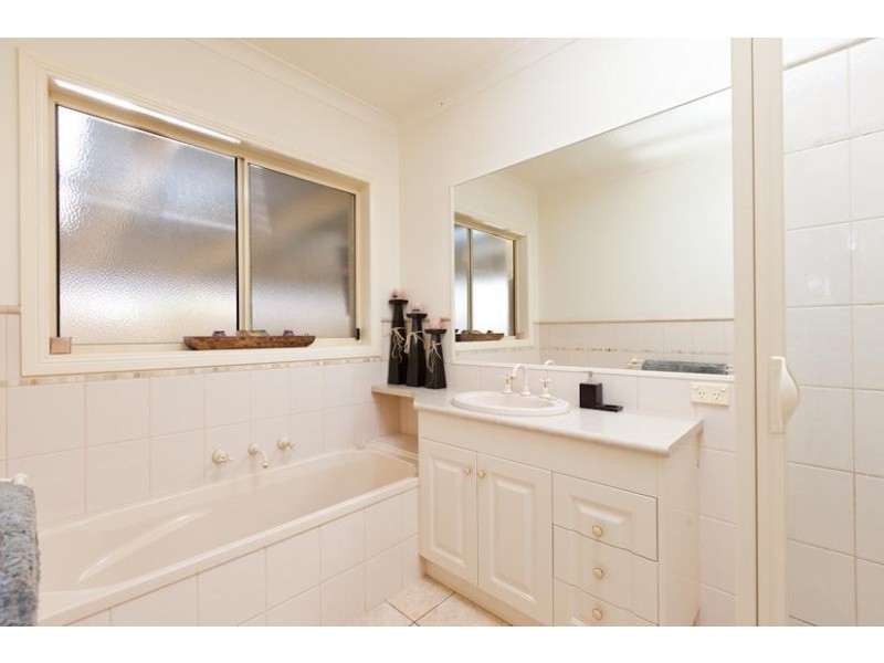 2 Cambridge Terrace, Mildura VIC 3500