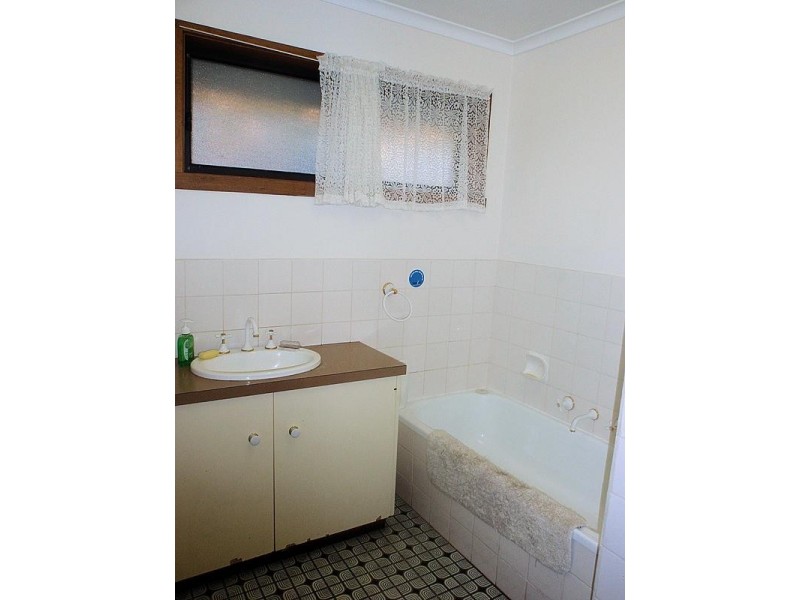 16 Euneva Drive, Mildura VIC 3500