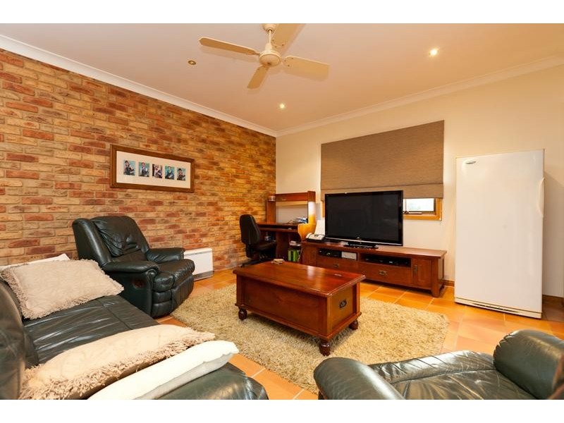 7 Lakeside Drive, Cabarita VIC 3505