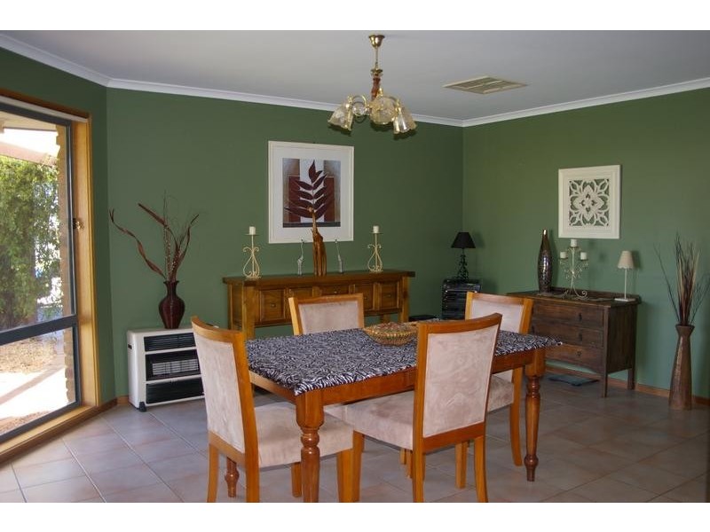 4 Caffrey Court, Irymple VIC 3498