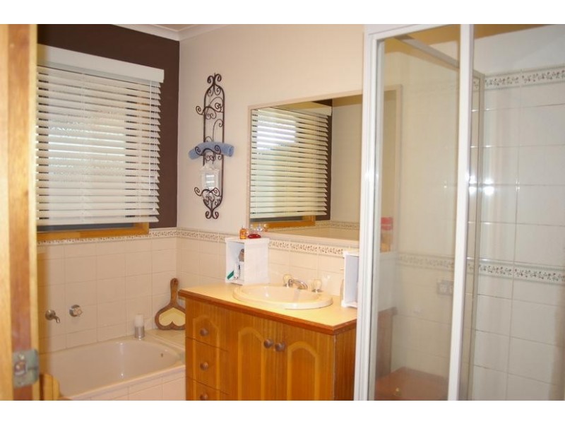 4 Caffrey Court, Irymple VIC 3498