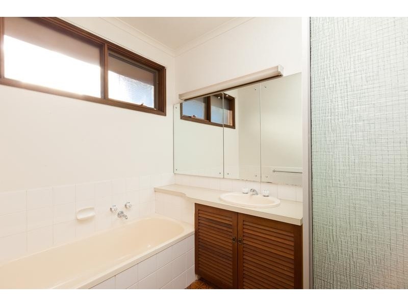 4 Merinda Court, Mildura VIC 3500