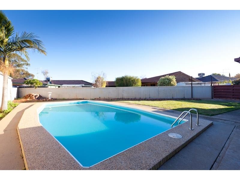 4 Merinda Court, Mildura VIC 3500