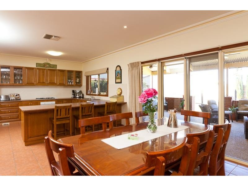 14 Marziano Drive, Mildura VIC 3500