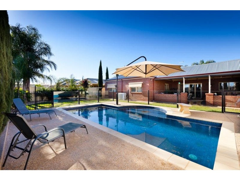 14 Marziano Drive, Mildura VIC 3500