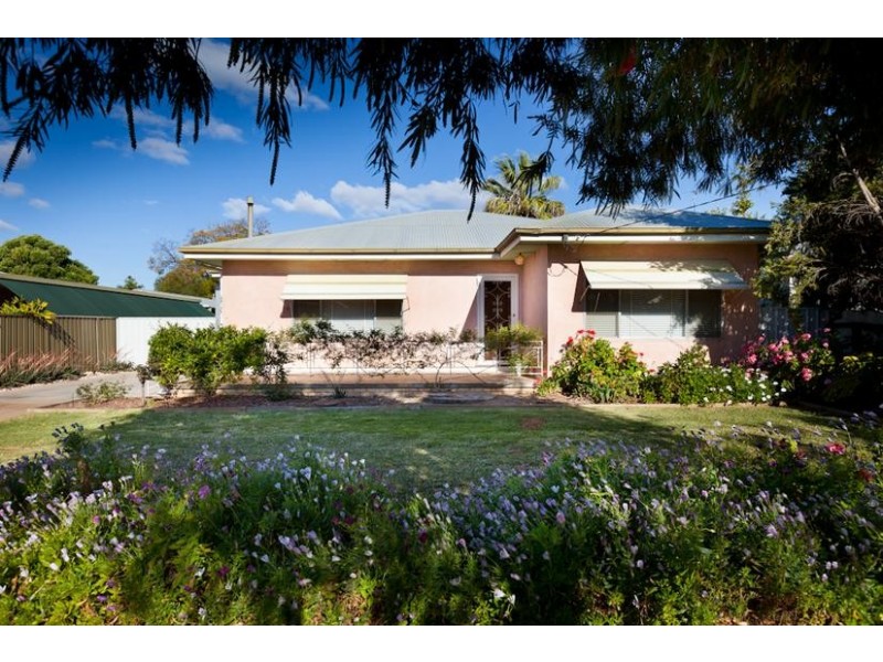 10 Oak Avenue, Mildura VIC 3500
