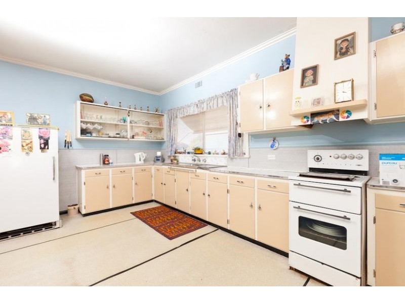 10 Oak Avenue, Mildura VIC 3500