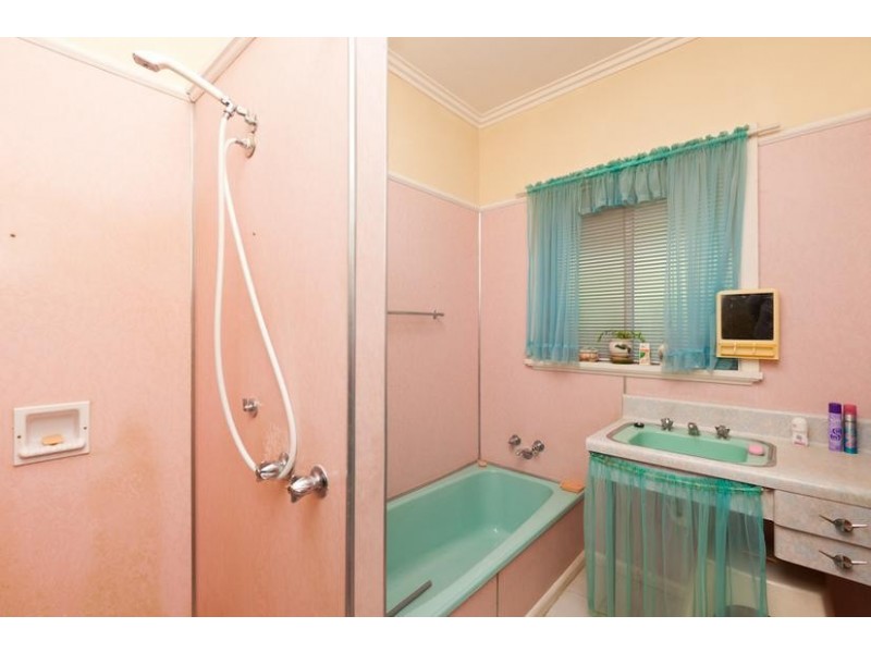 10 Oak Avenue, Mildura VIC 3500