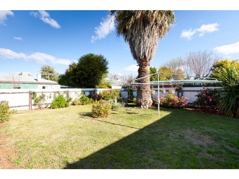 10 Oak Avenue, Mildura VIC 3500