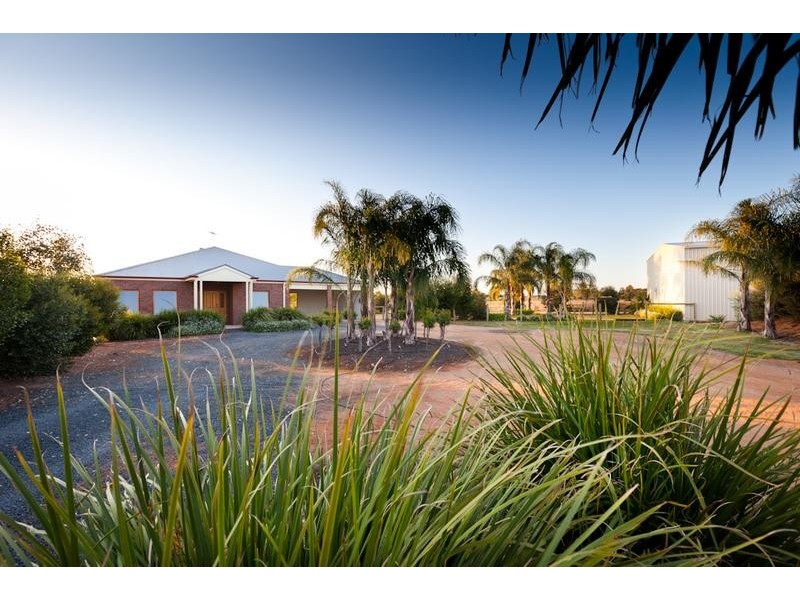 53 Norman Road, Merbein West VIC 3505