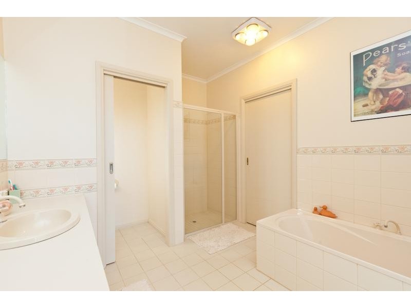 390 Karadoc Avenue, Nichols Point VIC 3501