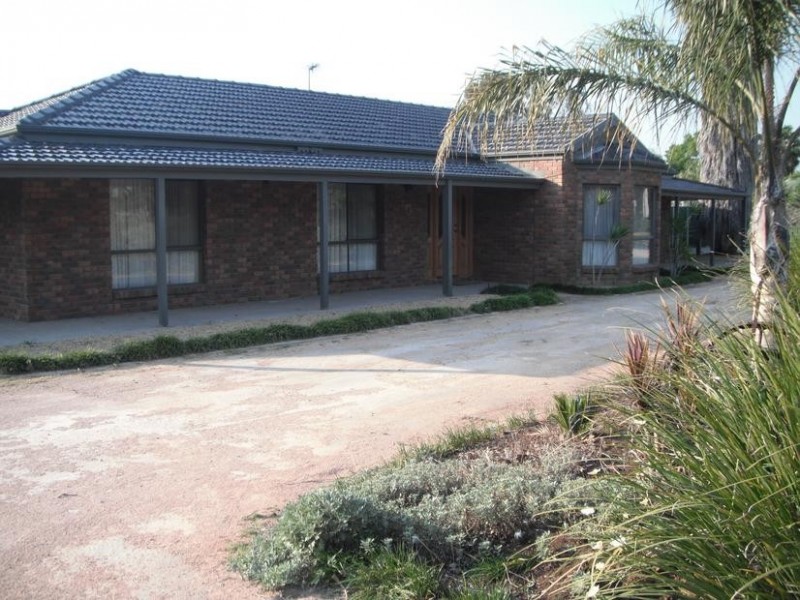 165 Flora Avenue, Mildura VIC 3500