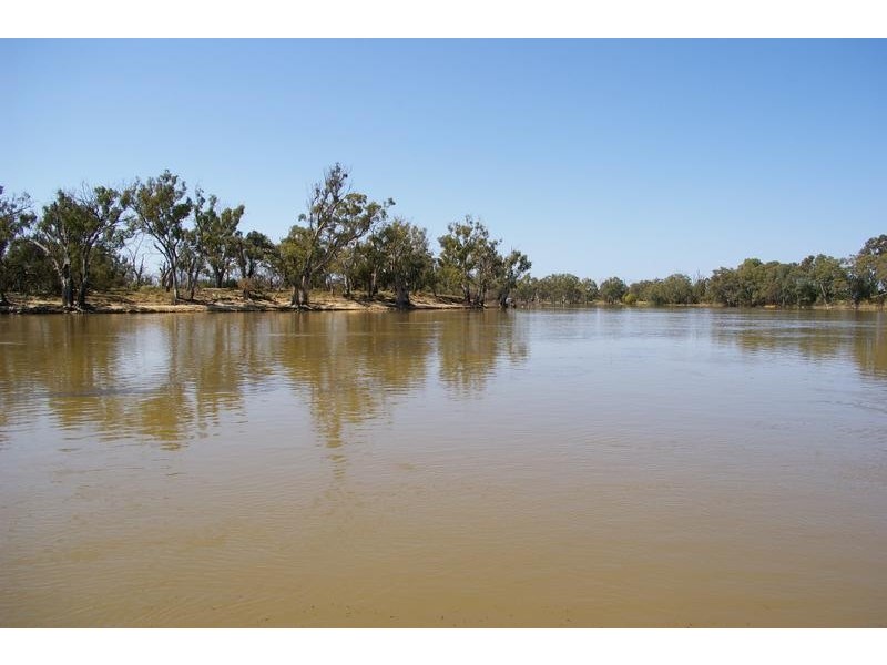 Idle Times – Houseboat, Mildura VIC 3500