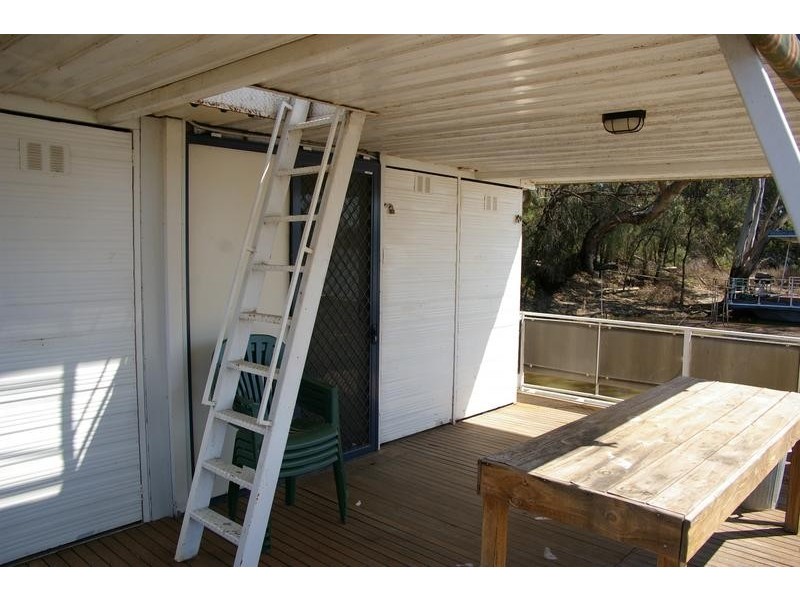 Idle Times – Houseboat, Mildura VIC 3500