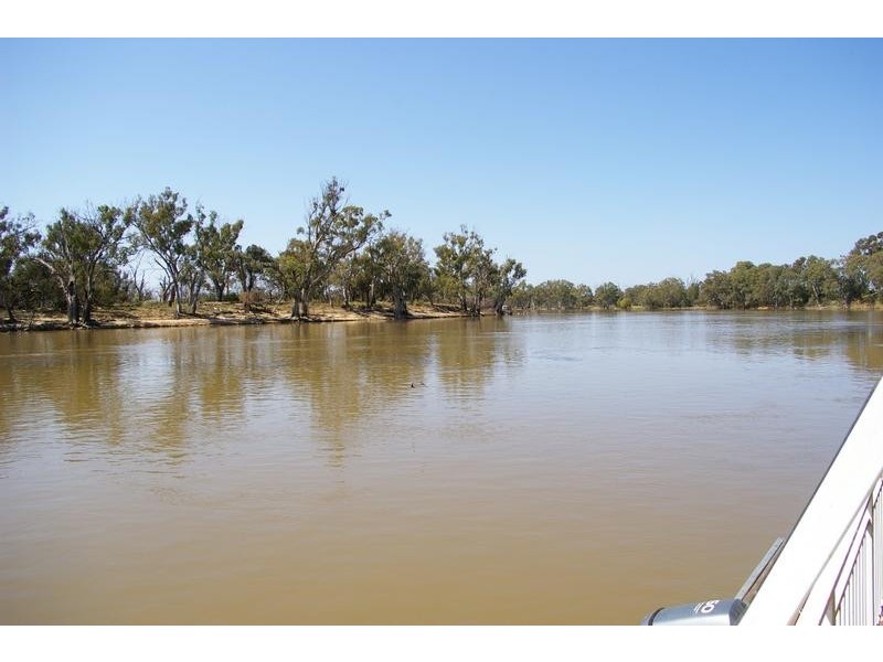 Idle Times – Houseboat, Mildura VIC 3500