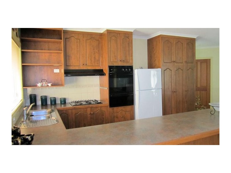 6 Pevensey Grove, Mildura VIC 3500