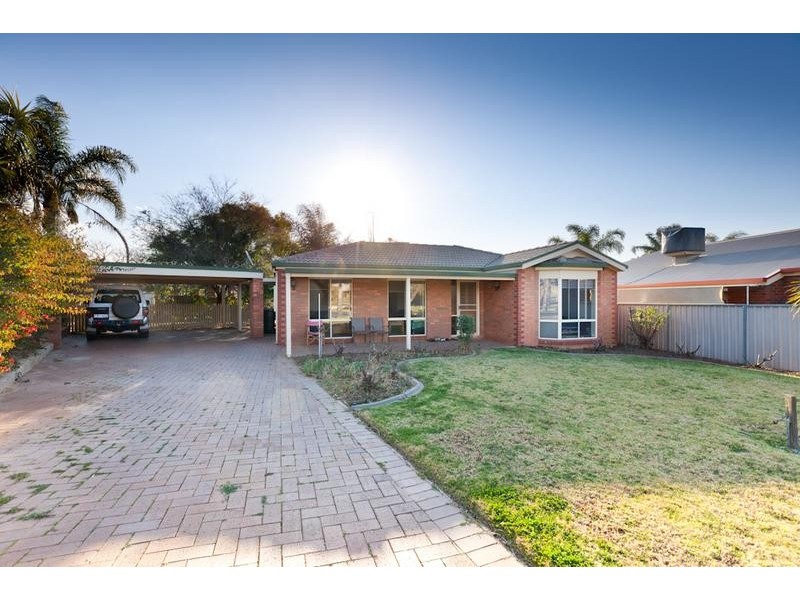 14 Helen Court, Mildura VIC 3500