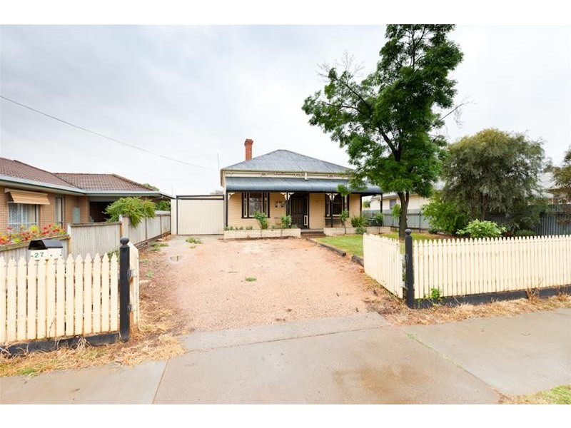 27 San Mateo Avenue, Mildura VIC 3500