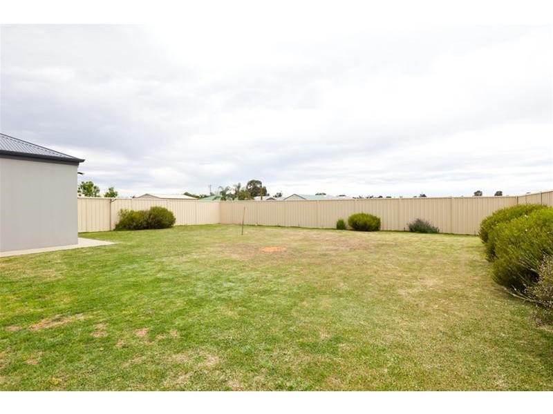 96 Dyar Avenue, Mildura VIC 3500