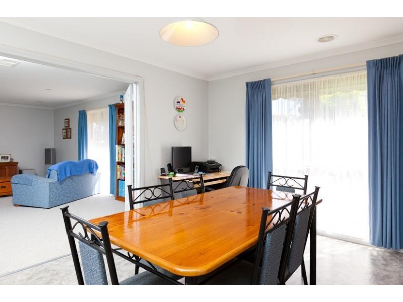 11 Elouera Drive, Irymple VIC 3498