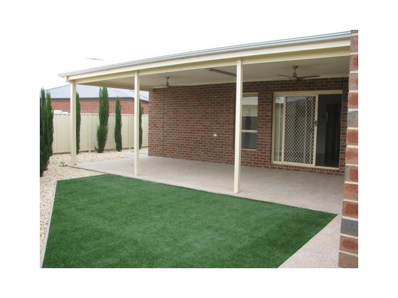 6 Condor Drive, Mildura VIC 3500