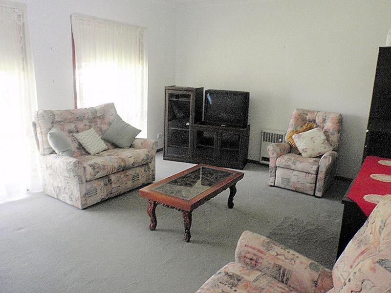 2/11 Chaffey Street, Merbein VIC 3505