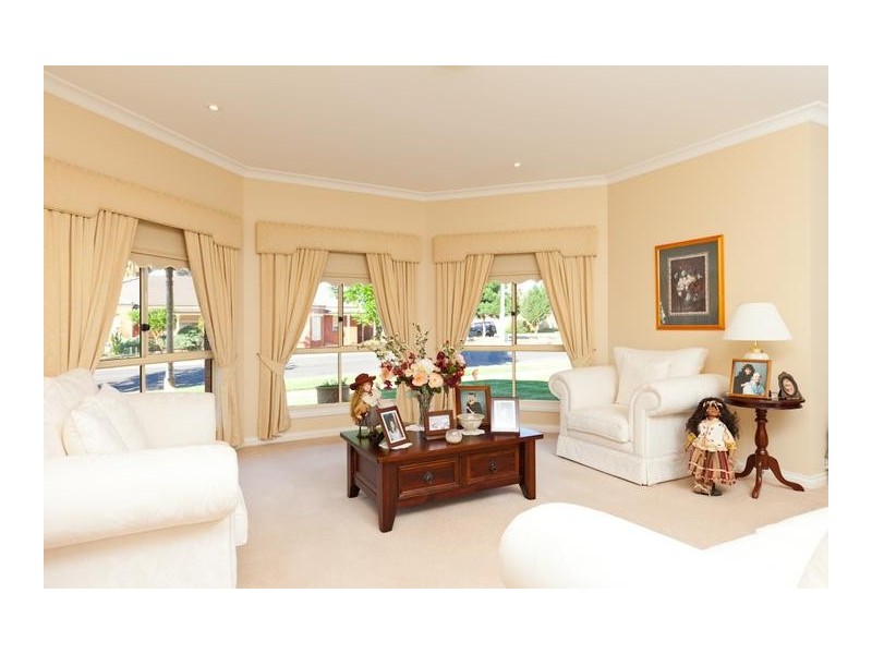 121 Riverside Avenue, Mildura VIC 3500