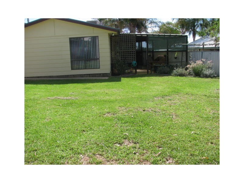 48 Main Avenue North, Merbein VIC 3505