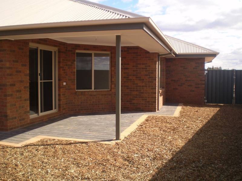 16 Melia Street, Red Cliffs VIC 3496