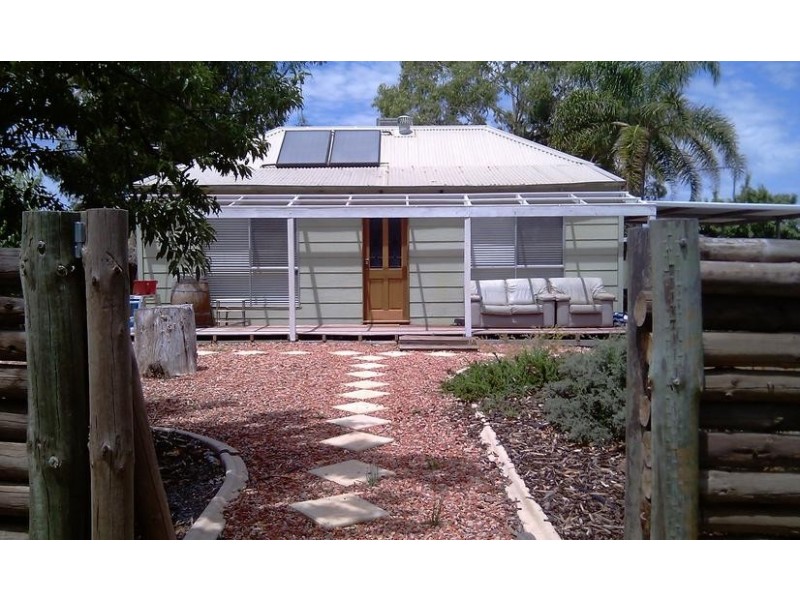 13 Mellis Street, Sunnycliffs VIC 3496