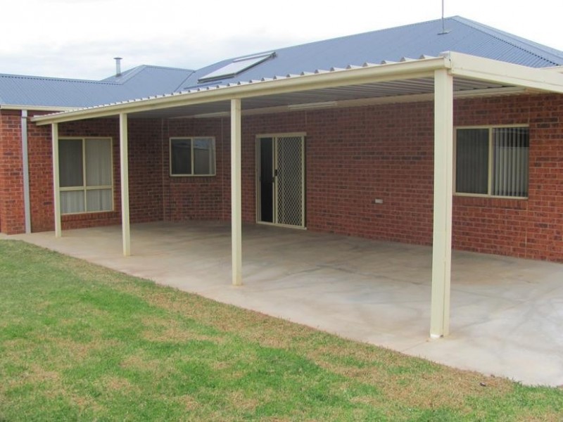 5 Rosedale Court, Buronga NSW 2739