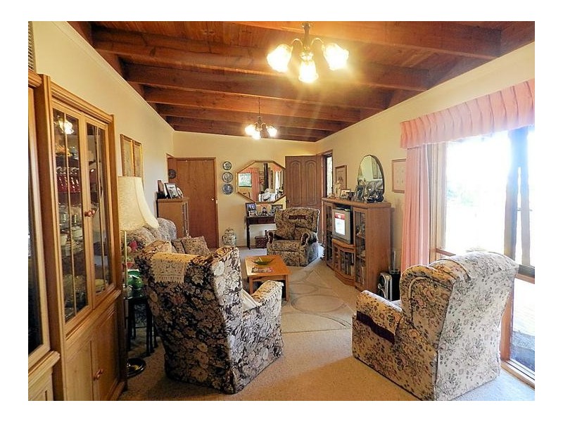 9 Bourke Road, Cardross VIC 3496