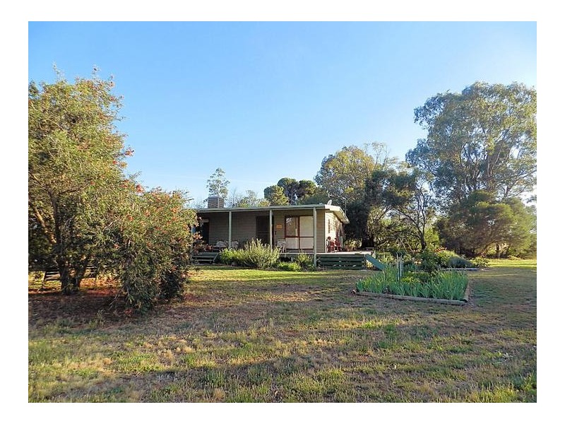 9 Bourke Road, Cardross VIC 3496