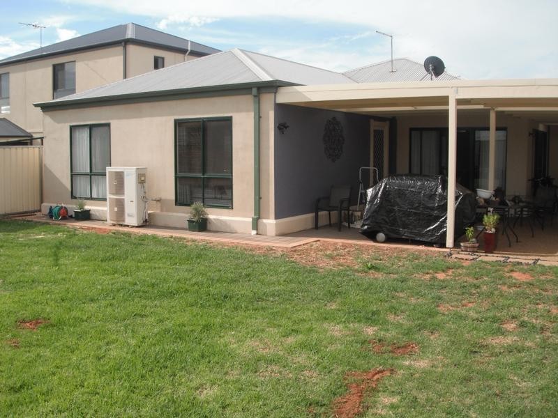 78 Summer Drive, Buronga NSW 2739