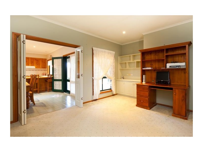 6 Carmela Court, Mildura VIC 3500