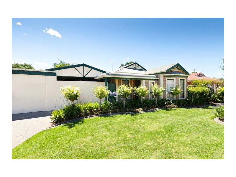 6 Carmela Court, Mildura VIC 3500
