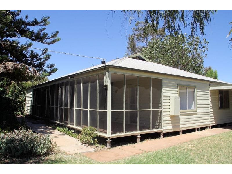 122 Tulloch Road, Red Cliffs VIC 3496